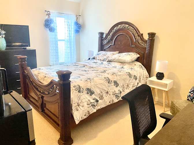 Winnie's room