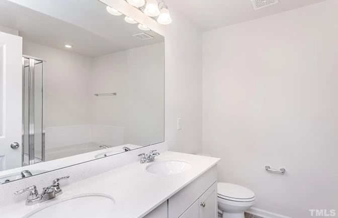 Alcove Rooms's room