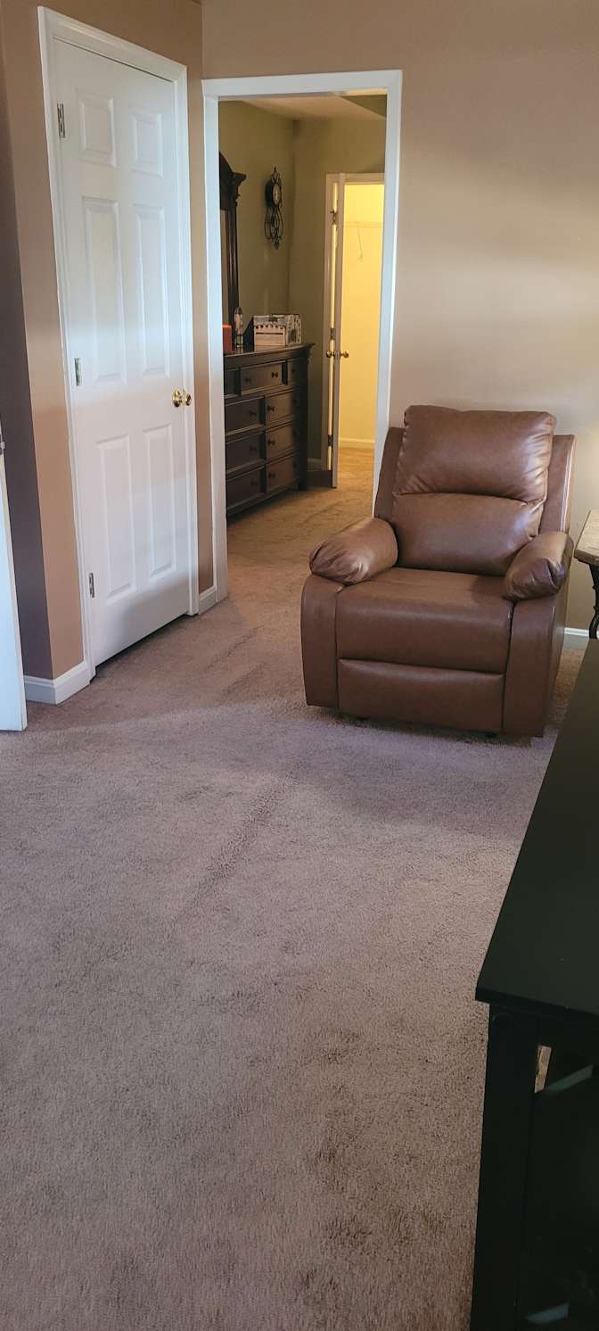 Ken's room