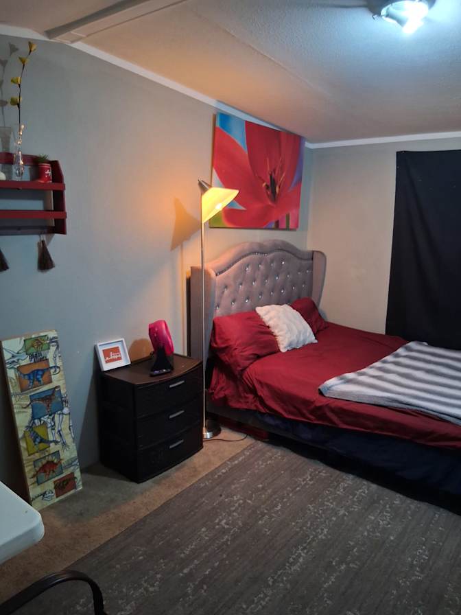 Louis's room