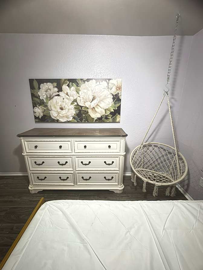 Vinny's room
