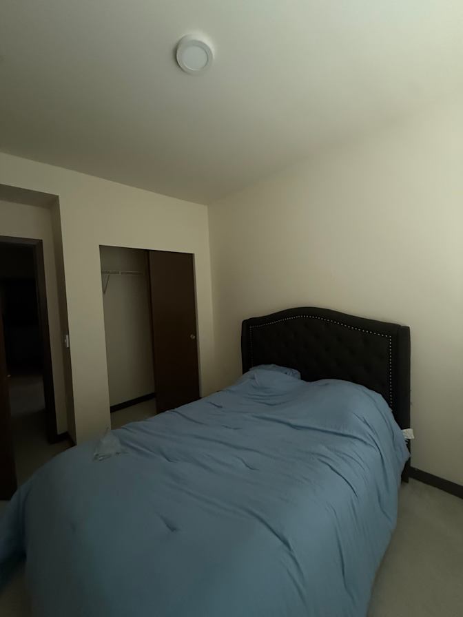 Carlos Vazquez's room