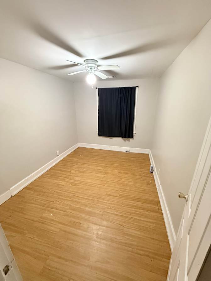 Amie hays's room