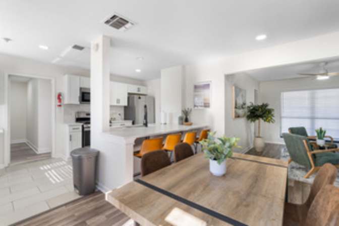Bicoastal Holdings's room