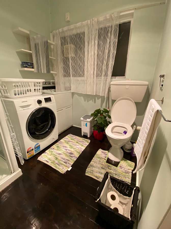 Lisa's room