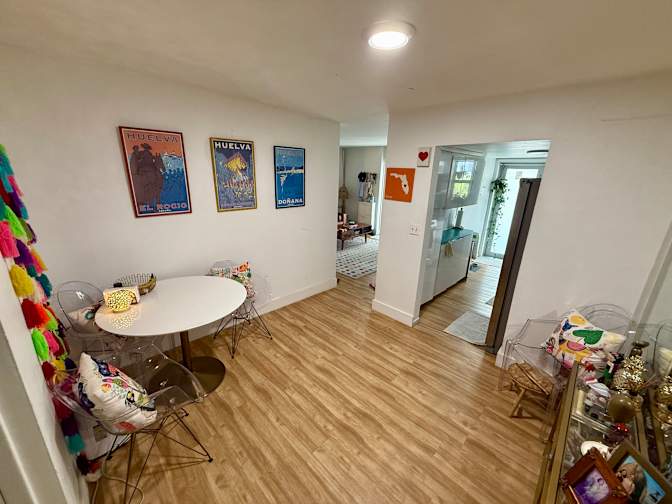 Vane's room