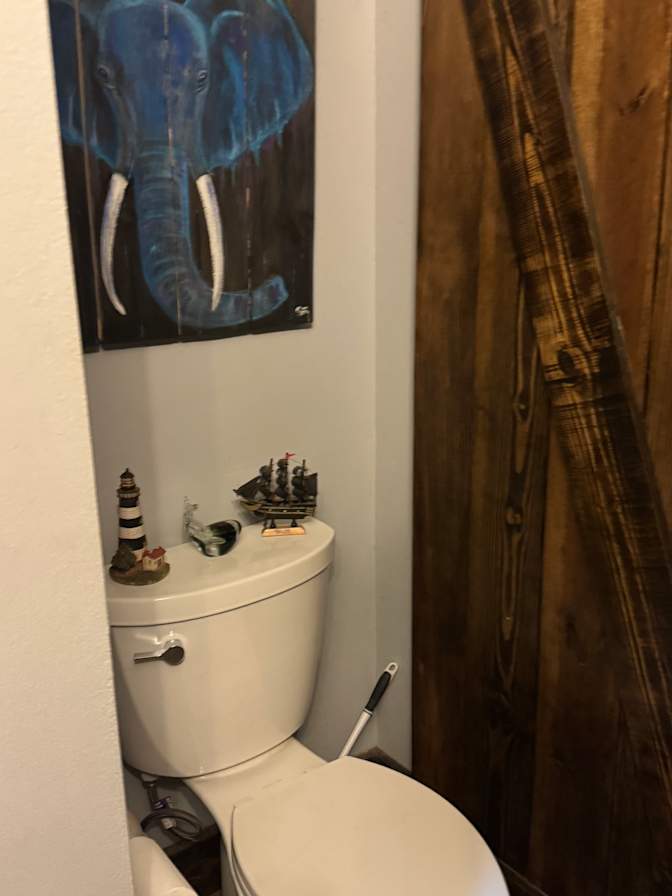 Michael L Sledge's room