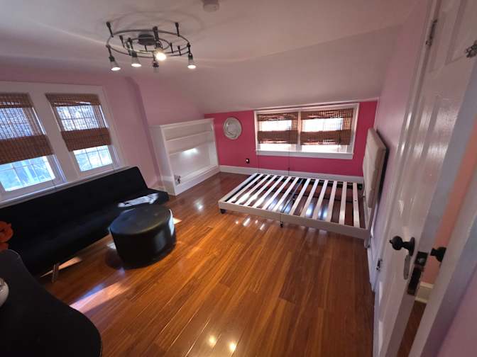 Sa'id's room