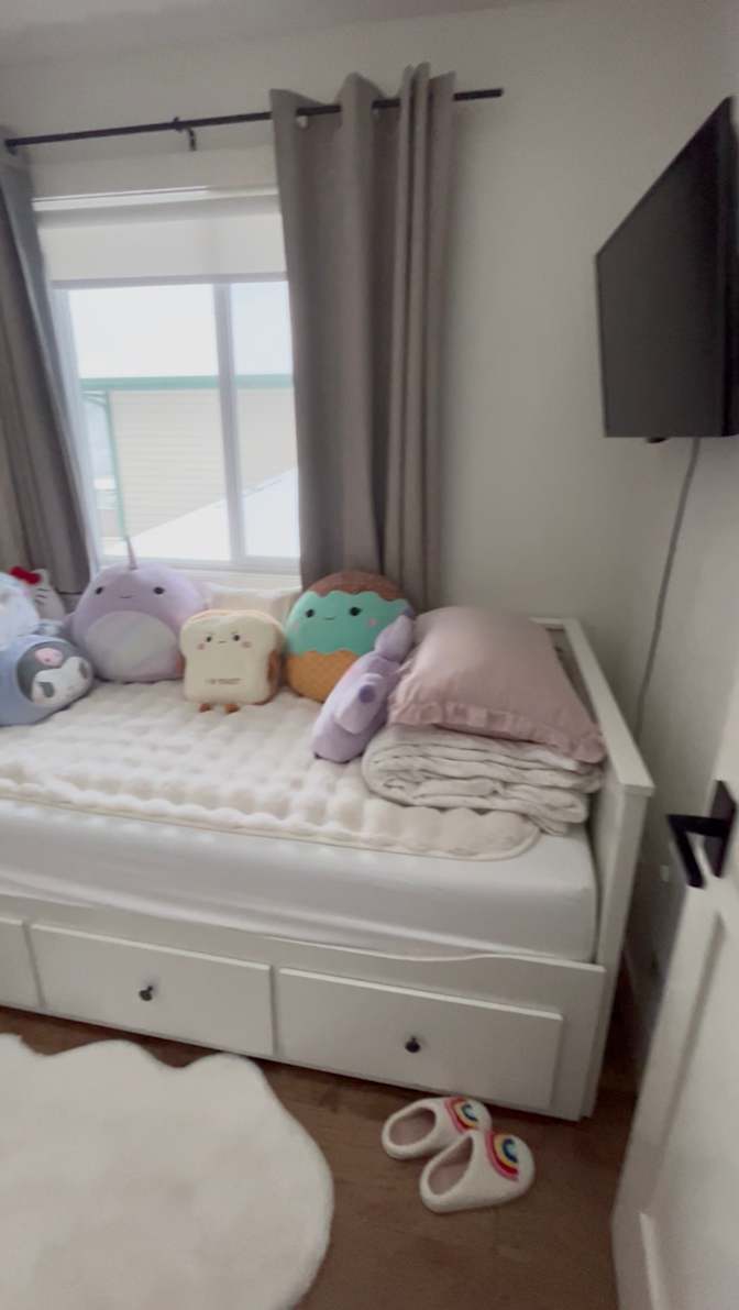 Kim's room