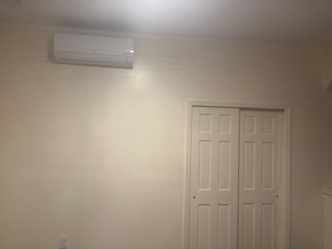 BROOKLYN APARTMENT SHARE LONG OR SHORT TERM's room