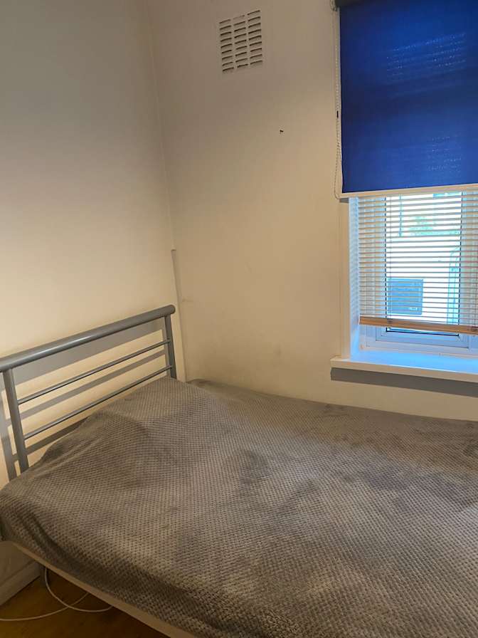 CRISTINA's room