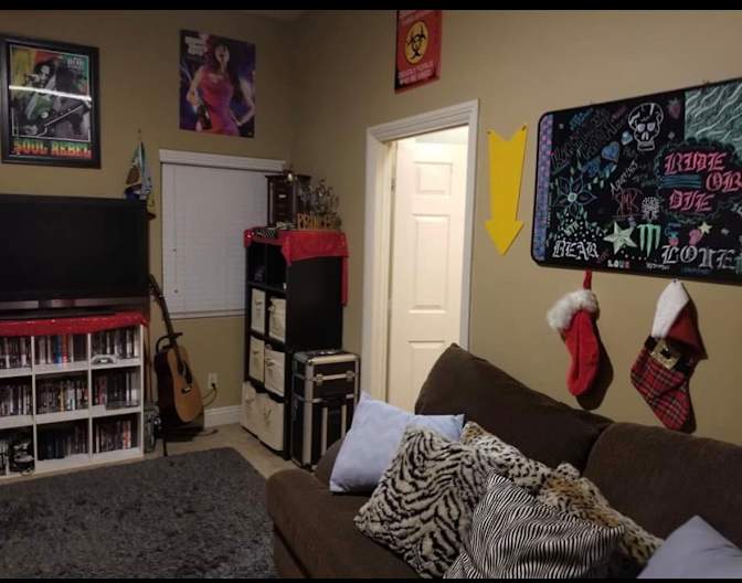 Darin's room