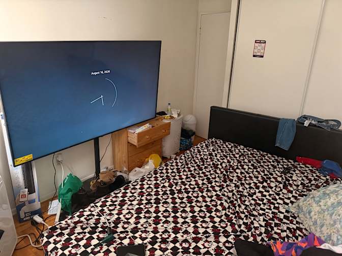 Liz's room