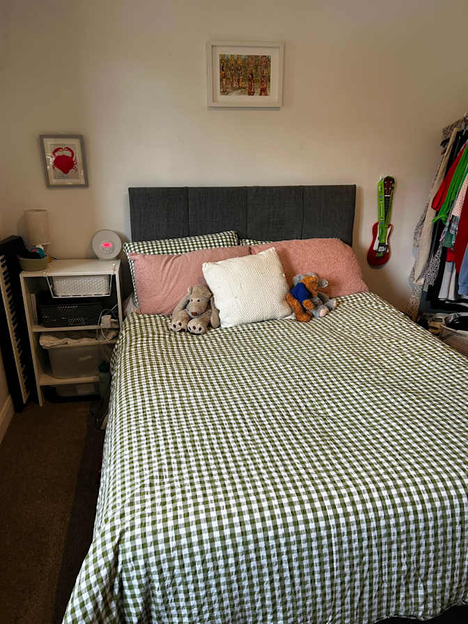 poppy fitzpatrick's room
