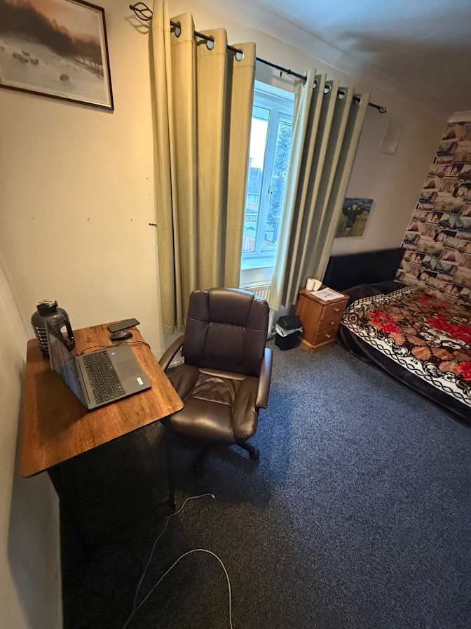 Salman's room