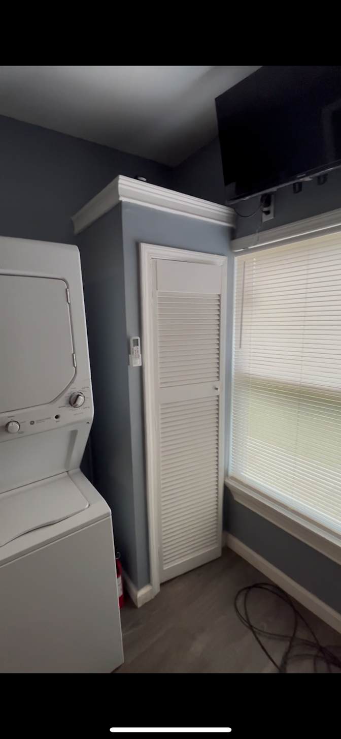 Geoff's room