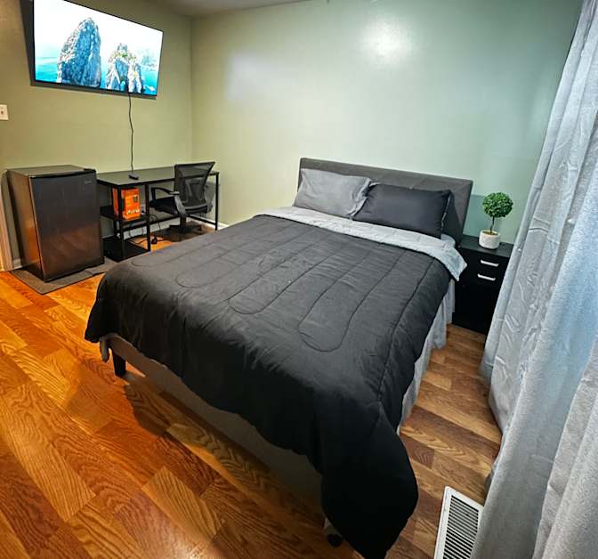 Ari's room