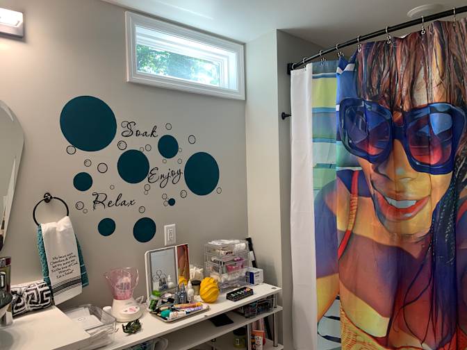 SherLyn's room