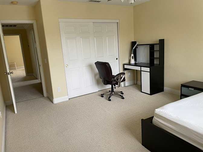 Han's room