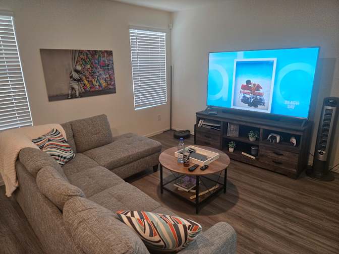 Eric Belmonte's room