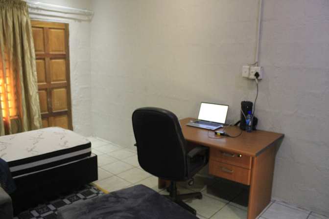 za one point's room
