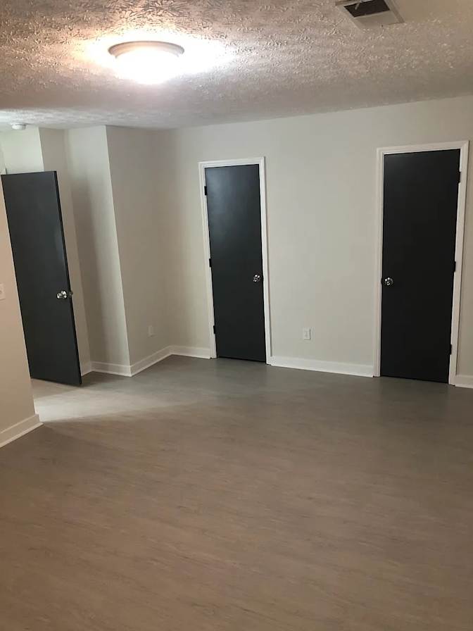 Alcove Rooms's room