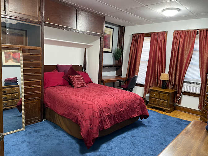 Kelly's room