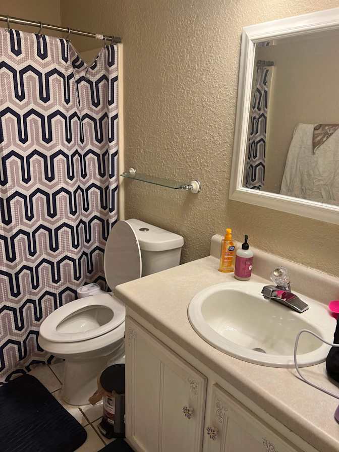 Mina's room