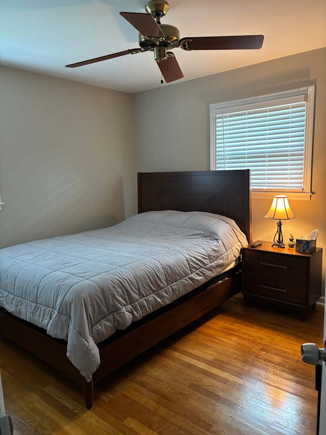 Roslin Vanlie's room