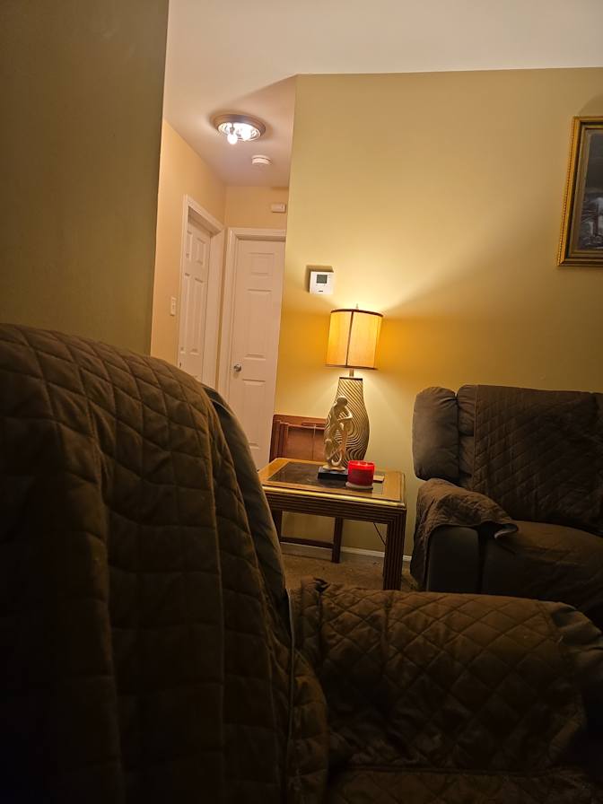 Aron Pitts's room