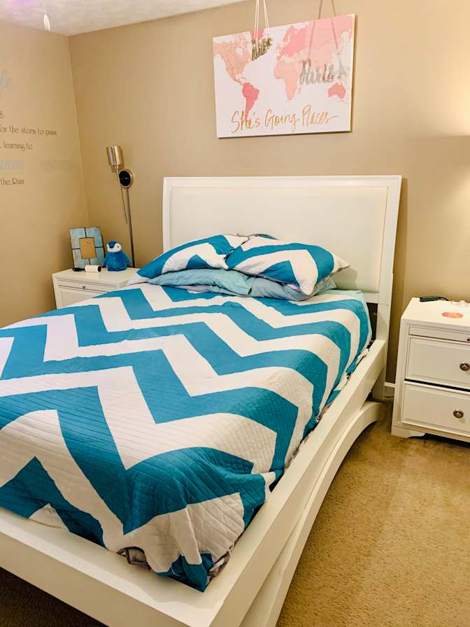 Courtney's room
