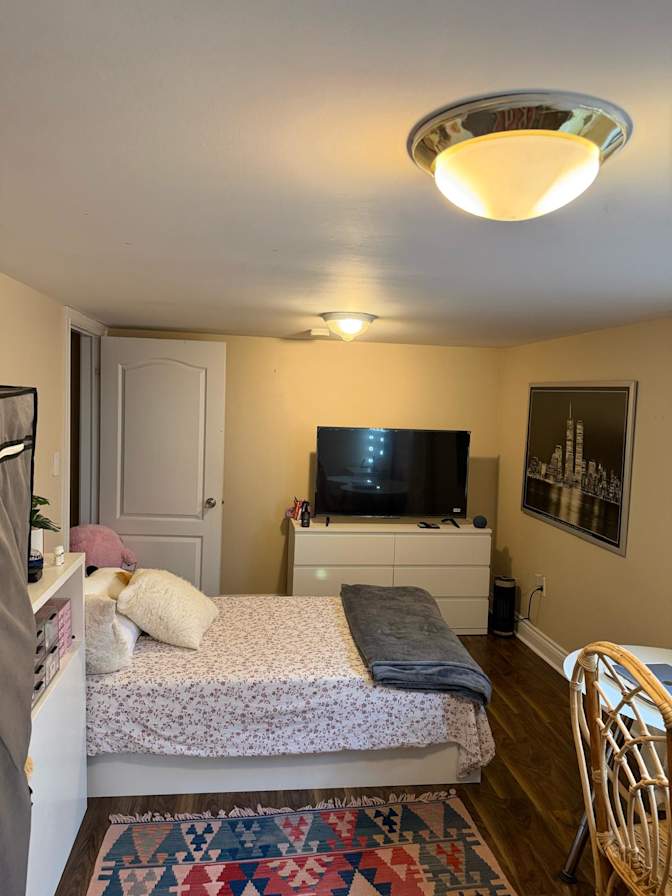 Kaelys's room