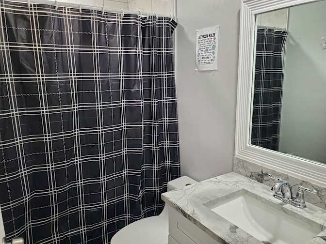 Jason Bryan, Realtor's room