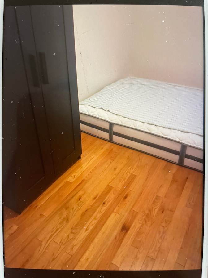 Jen's room