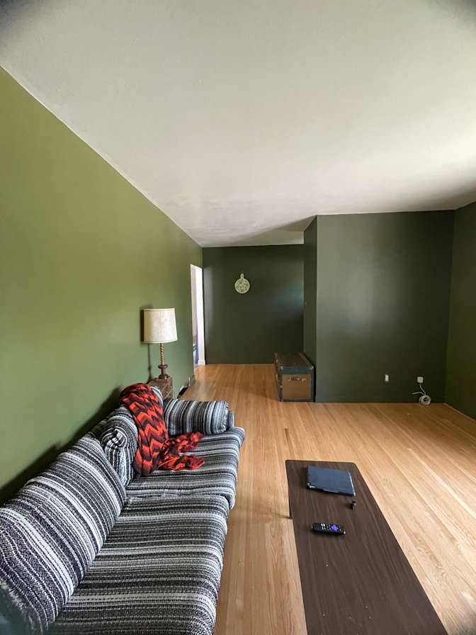 Meghan Lyons's room