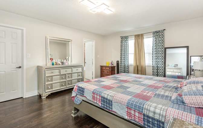 Gurjot Grewal's room