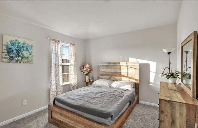 Arniejane's room