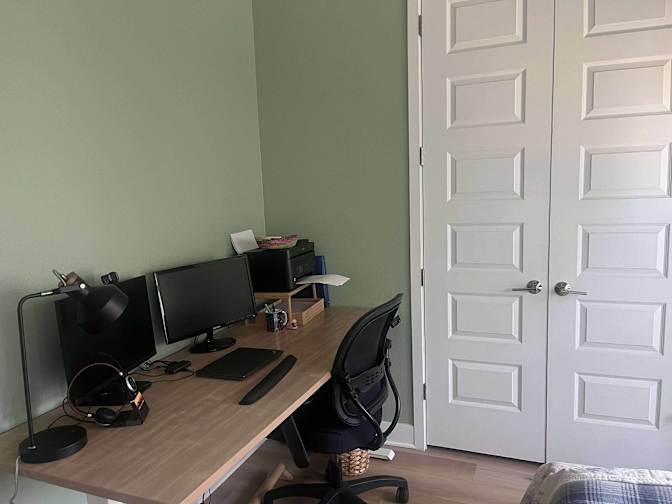 Div's room