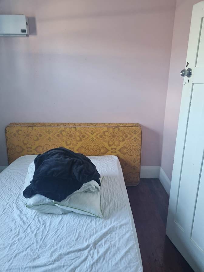 Dallas Stirling's room