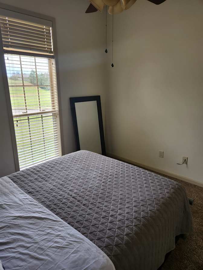 Julian E Ordonez's room