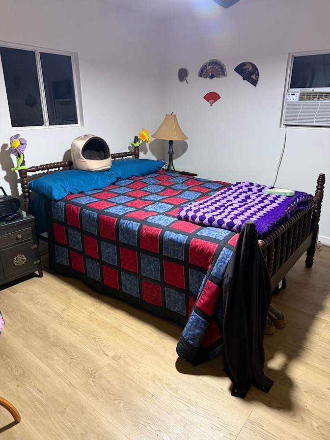 Valerie Dombrow's room