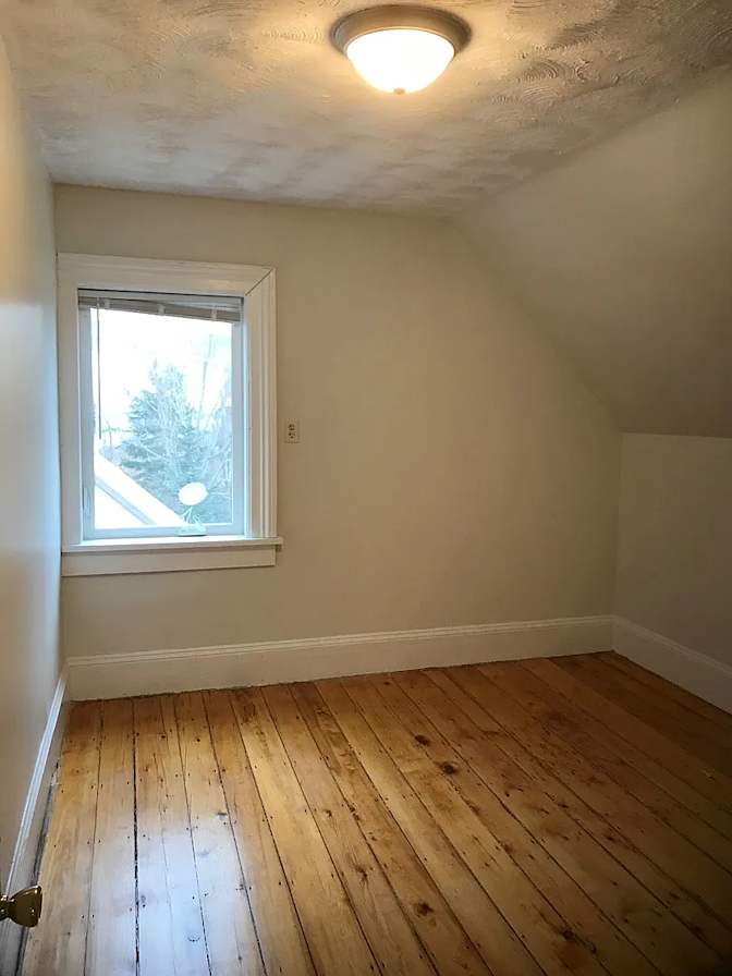Flynn's room
