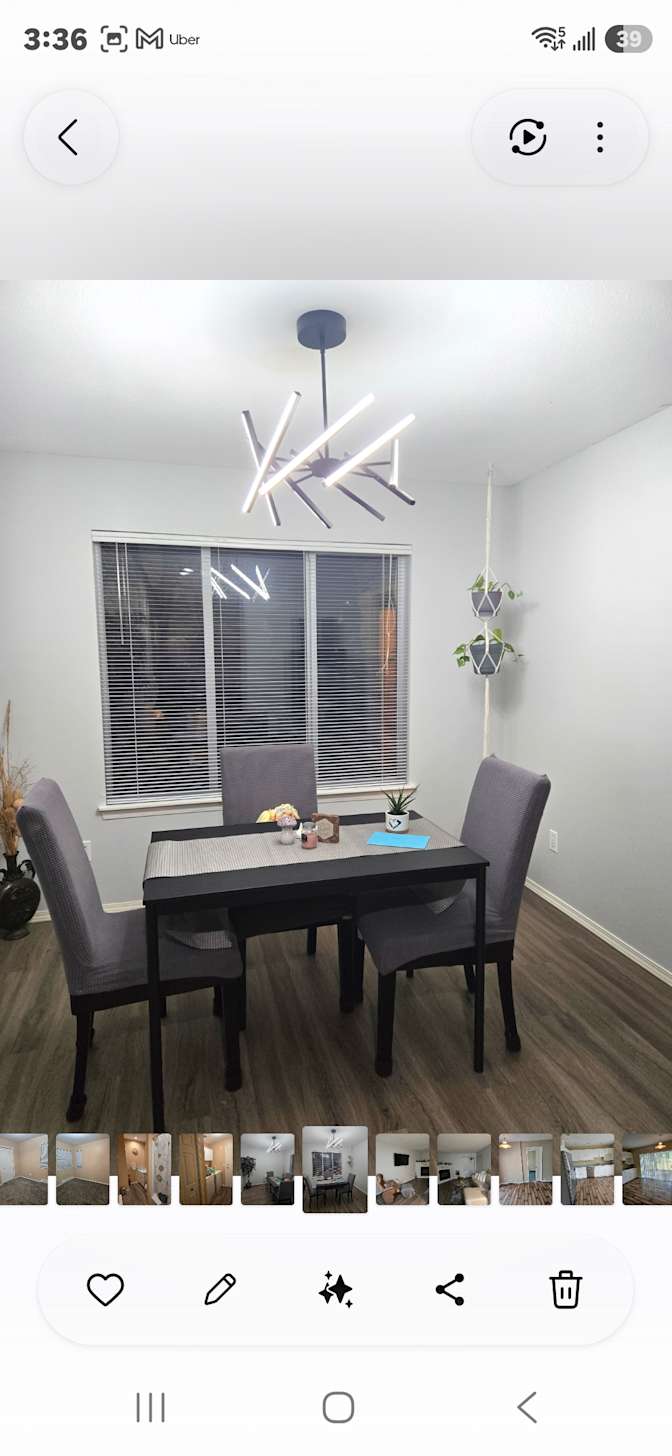 Lareina skolski's room