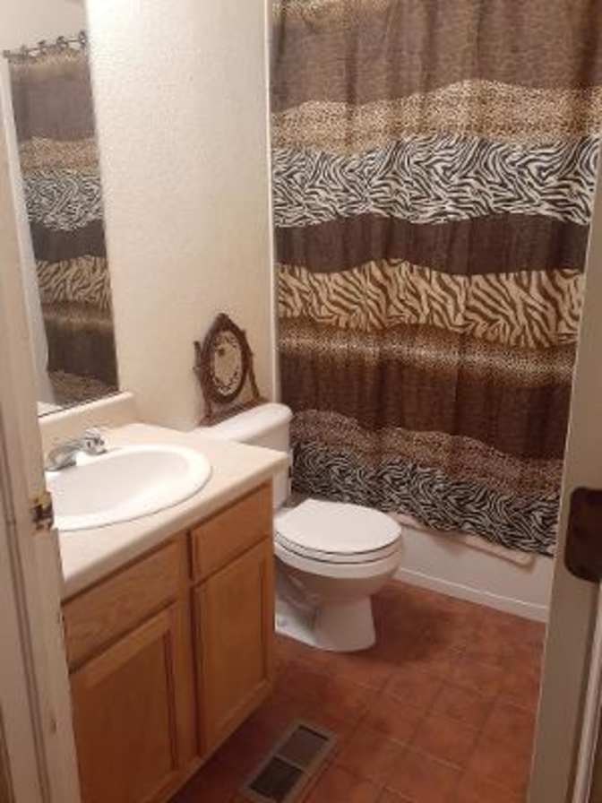 DeAnna's room