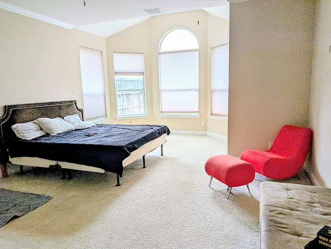 GEO's room
