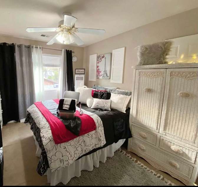 Elizabeth's room