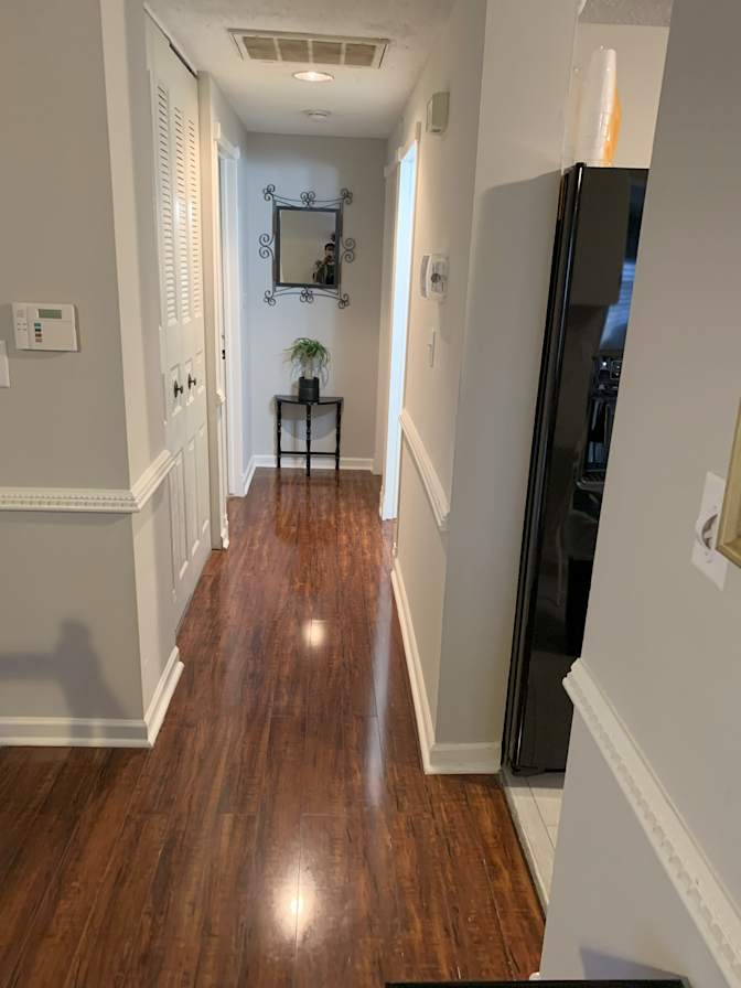Carolina Realty Link's room