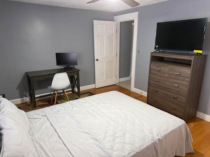 Dinach Masse's room