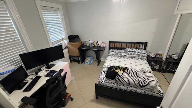 Grp two six ListMgr's room