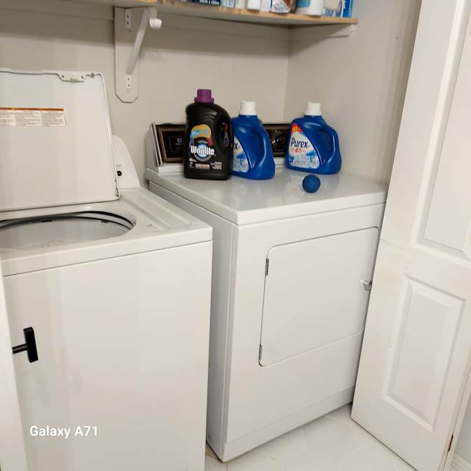 Lisa Falkowsky's room